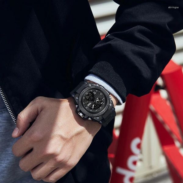 Armbanduhren Kausal Herren Multifunktionssport Erwachsene Outdoor Trend Intelligente wasserdichte elektronische Uhr für Männer