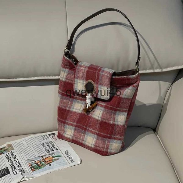 Sacos de ombro coreano casual balde sacos para mulheres designer de luxo andbag e bolsa 2023 novo em material de lã xadrez coágulo nas axilas soulderqwertyui45