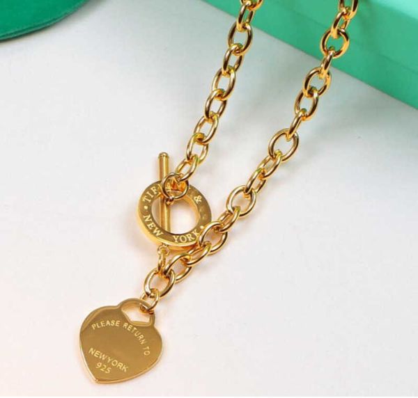 Collana di design Collana di gioielli di moda Anello a catena Gioielli di lusso Ciondolo squisito a forma di cuore Ciondolo d'amore personalizzato da donna