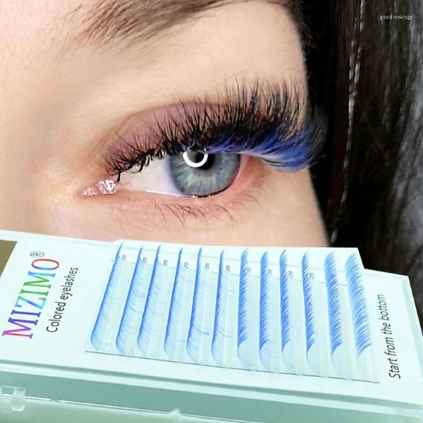 Falsche Wimpern 2024Die weiß-blauen, spitz zulaufenden gemischten Längen (8–13 mm) mit aufgepfropftem Make-up sind weich und natürlich verlängert