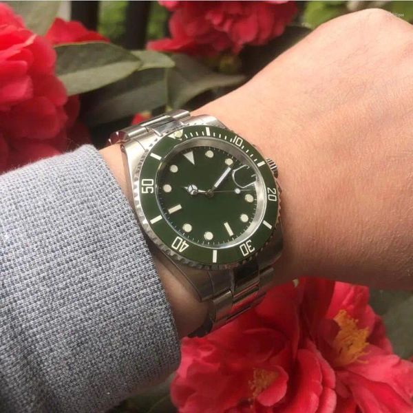 Relógios de pulso 40mm sem logotipo safira vidro verde cerâmica moldura e mostrador automático movimento auto-vento relógio masculino luminoso