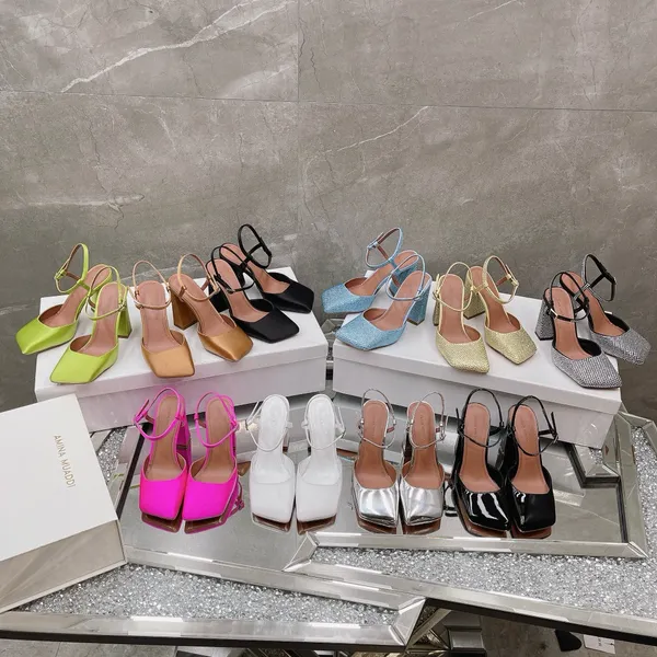Amina Muaddi Charlotte scarpe décolleté impreziosite da cristalli da indossare in feste o serate di matrimonio classici sandali slingback con tacco Designer di lusso da donna