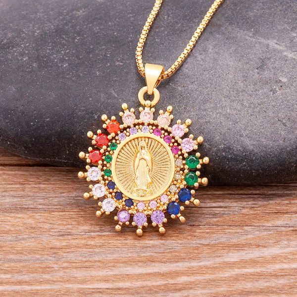 New Fashion Arcobaleno Zircone Vergine Maria Ciondolo in oro giallo 14k Chiesa Preghiera cristiana Gesù Religione Collana per gioielli da donna Regalo