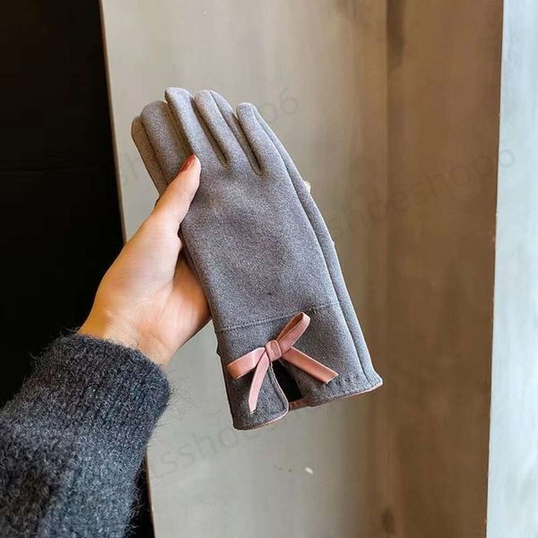 Kadınlar için beş parmak eldivenleri kış sıcak binicilik Kore versiyonu ile polar kalınlaşmış rüzgar geçirmez dokunmatik ekran kış süet kadife öğrenci hediyesi tt