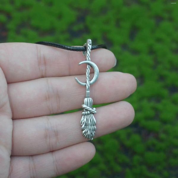 Catene 10 pezzi carino e squisito collana con ciondolo scopa magica strega per uomo donna gioielli accessori regalo