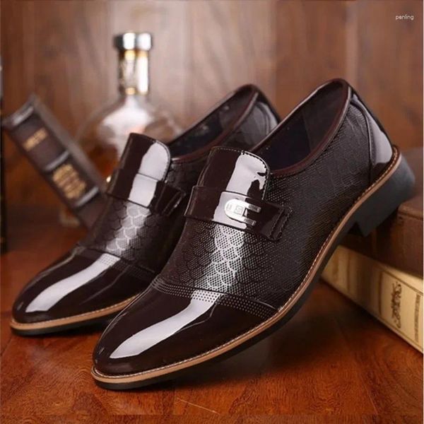 Sapatos de vestido Mens Sapato de Couro Clássico PU Homens Casual Sapatilhas Business Wear-Resistente Não Slip Mans Soft-Solado Grande Tamanho