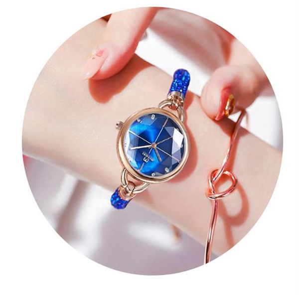 Orologio da donna al quarzo con temperamento moda contratto Bracciale da donna Affari Orologi da donna squisiti Orologi da polso per ragazze intelligenti brillanti con diamanti Watc295M