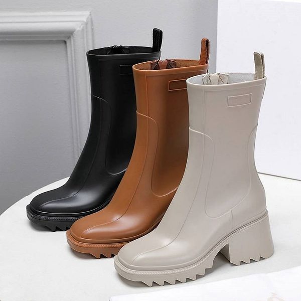 Botas de lã de cordeiro botas de grife clássicas moda feminina botas de chuva de PVC botas de tornozelo quentes de inverno saltos grossos plataforma de salto alto antiderrapante novas botas martin confortáveis