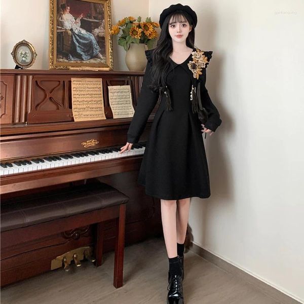 Vestidos casuais vintage flores bordadas para mulheres tamanho grande 4xl outono inverno solto colarinho feminino preto algodão borla vestidos