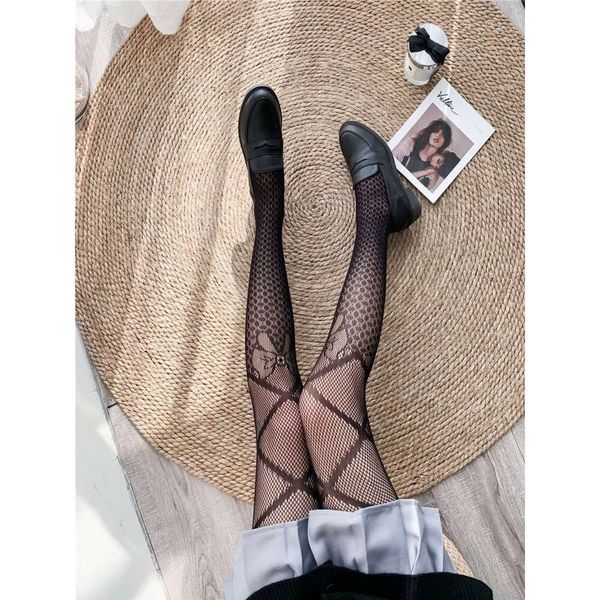Tasarımcı Kadın Giyim Siyah İpek Çorapları Hollow JK Seksi Kadın Deniz Serre Pantolon Mektup Yay Balıkçılık Net Çoraplar Kadınlar İçin Yüksek Bel Kaliteli Taytlar 3 Ürünler7828