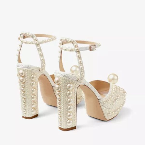 Luxo pérola bombas sandálias sapatos de noiva vestido sapatos de casamento plana verão designer slingbacks luxo cetim plataforma bombas mulheres branco salto alto senhoras bomba eu35-43