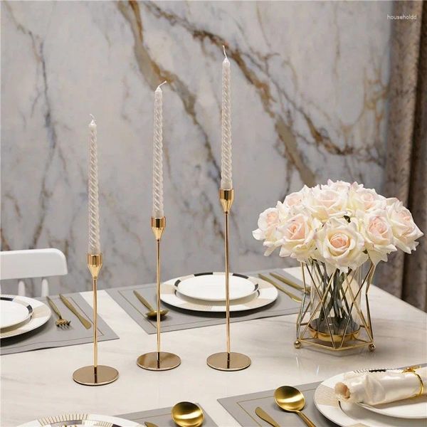 Castiçais 3 Pçs / set Titular Castiçais de Metal Europeu para Decoração de Casamento Simples Castiçal Sala de Festa Casa