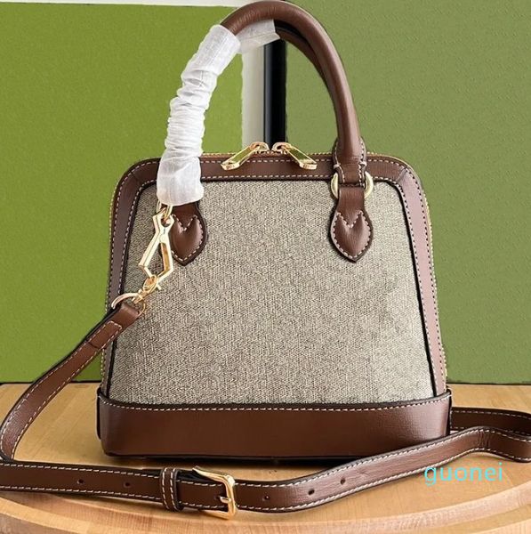 Moda çapraz gövde kadın omuz çantası metal toka harf tasarım mini kabuk çanta
