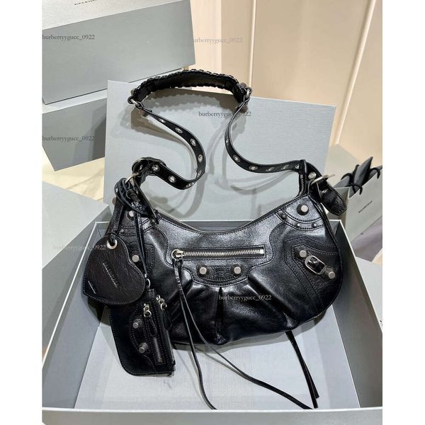 Designer-Damen-Unterarm-Mode-Biker-Tasche, Leder, einzelne Schulter, Nieten-Umhängetasche, klassische Geldbörse mit Box