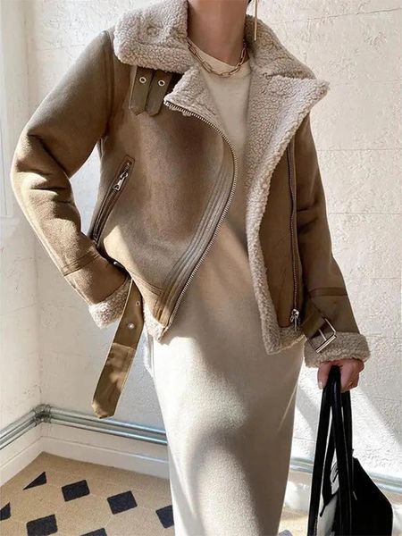 Trench da donna Inverno Donna Giacca corta marrone Finto shearling Pelle di pecora Giacche in pelle Capispalla moto Spessa calda pelle scamosciata Agnello 2024