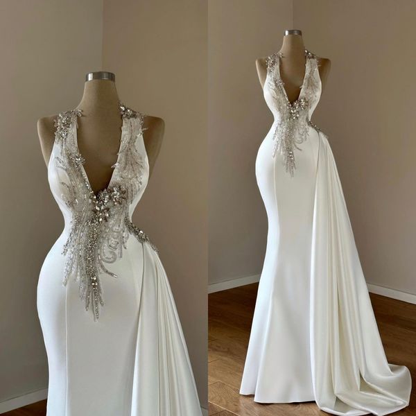 Abiti da sposa moderni a sirena Abiti da sposa con scollo all'americana in rilievo con paillettes di cristallo Abiti da sposa su misura senza maniche Taglie forti