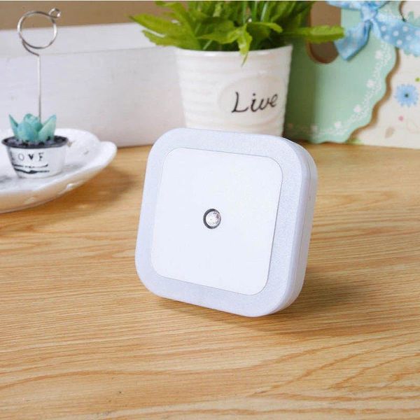 Luci notturne AC110V- 220V 0.8W Sensore wireless LED Luce Spina UE USA Mini quadrato per la camera da letto del bambino Lampada da corridoio