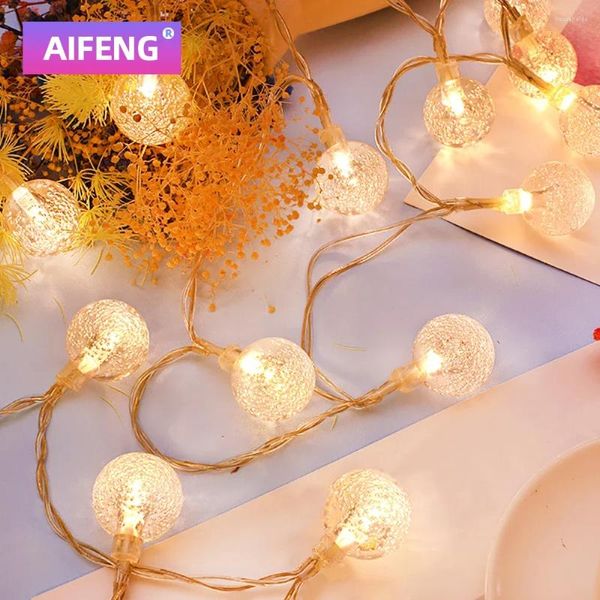 Cordas Aifeng LED String Luzes Fada Bolha Bola Lâmpada Férias Iluminação Garland Bateria USB Indoor para Decoração de Casamento de Natal