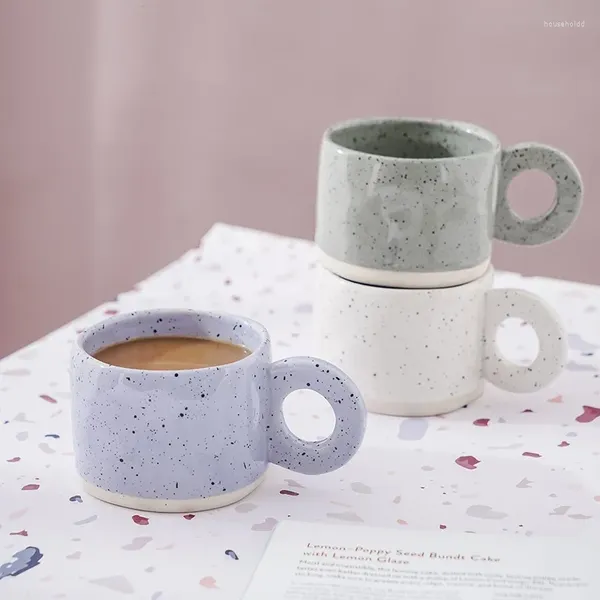 Tassen Handgequetschte nordische Keramik-Kaffeetasse, grobe Keramiktasse mit spritzender Tinte, Kaffeegeschirr, kreatives Haushaltswasser