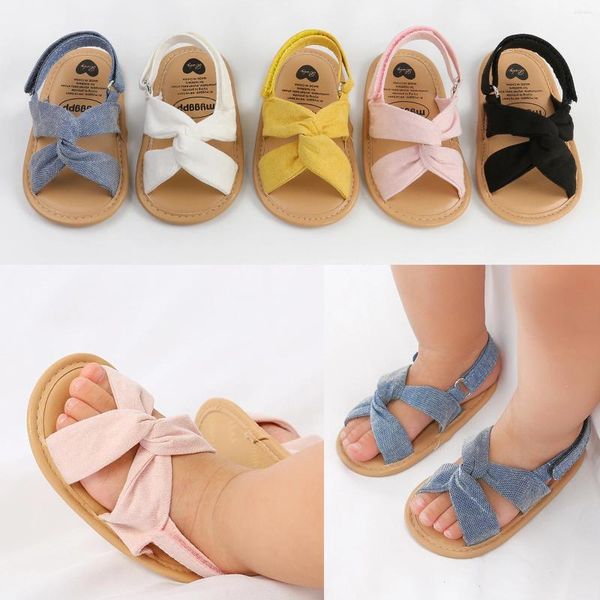 Sandali estivi traspiranti per neonate per bambini stile semplice tinta unita scarpe con suola morbida prewalker per interni ed esterni