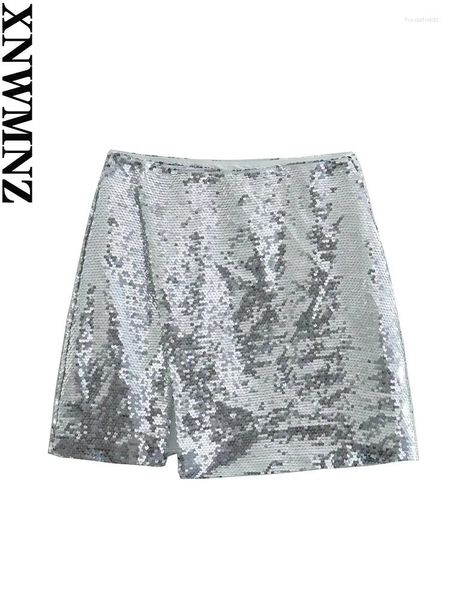 Юбки XNWMNZ 2024, женская модная серебряная юбка с разрезом и блестками, женская уличная ретро-талия, женская шикарная мини-юбка