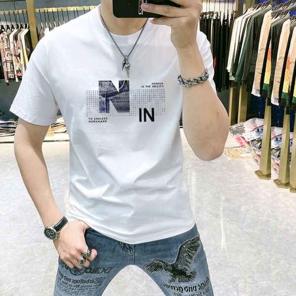 T-shirt da uomo, maniche corte, puro cotone, nuova versione coreana, trendy, versatile, vestibilità slim, top a mezza manica stampato in stile occidentale, t-shirt