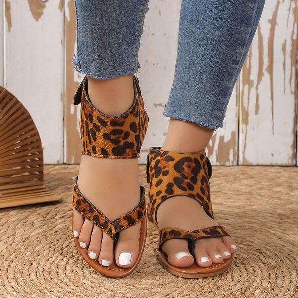 Sapatos de vestido Mulheres Sandálias de Verão Leopardo Impressão Artificial PU Moda Retro Tendência Flat Flip Flops Beach Roman Plus Size Toe Clipped