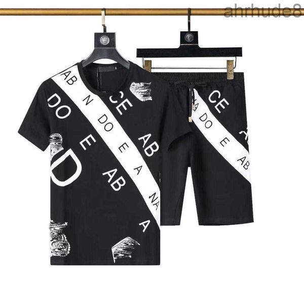 Designer Tute da uomo Set Jogger Felpe Sport Tuta sportiva Uomo Donna T-shirt corta Pullover Disegni Abbigliamento sportivo TXNZ