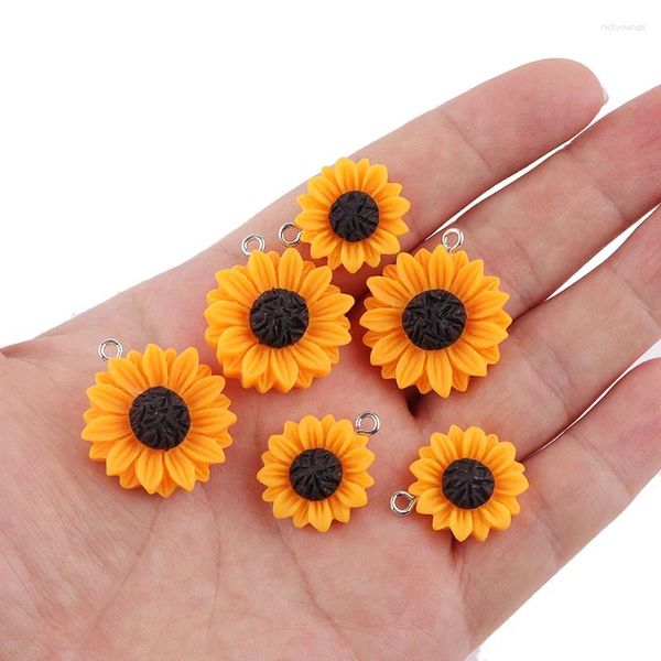 Charms 30 Stück/Lot 18/25 mm Harz-Sonnenblumen-Charme, süßer Gänseblümchen-Blumen-Anhänger für DIY Schlüsselanhänger, Ohrringe, Halskette, Schmuckherstellung