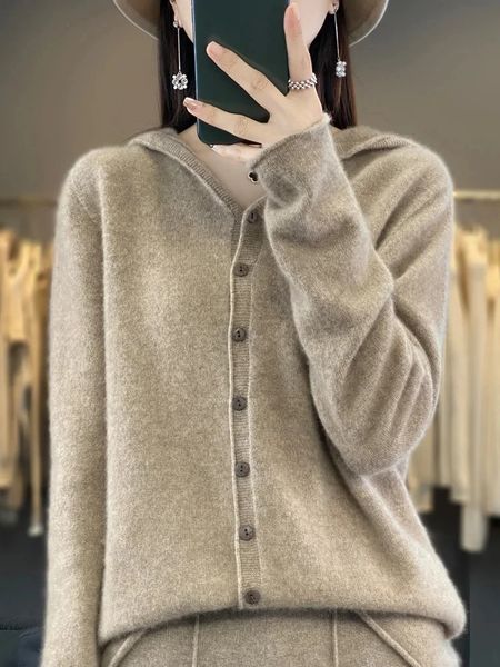 Uzun Kollu Kadın Kazak Sonbahar Kış Kış Kırmıkığı Hardigan% 100 Merino Yün Katı Hoodie Kaşmir Sikmir Kore Moda Tops 240131