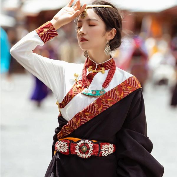 Ethnische Kleidung, weißes tibetisches Damen-Langarmshirt, modifizierter Hanfu-Stil im chinesischen Stil, Frühling