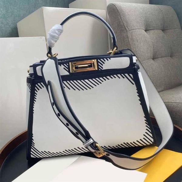 7A Designers Bolsas femininas Novo estilo 290115 É feita de couro branco e bordas e detalhes Fechaduras clássicas em ambos os lados Remov2276