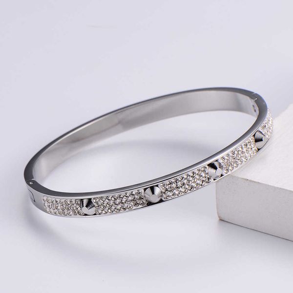Original 1to1 C-Arter-Armband mit Nieten, AML-Neuzugänge, Diamant-Nagelnetz, Rot, meistverkauftes Armband für Damen44MZ