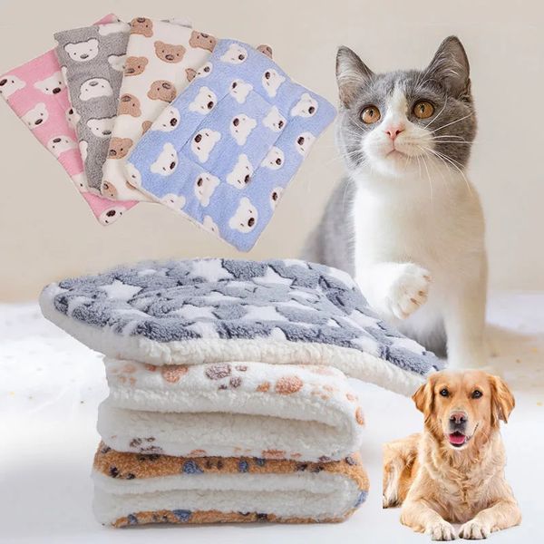 Cobertor de flanela macia para animais de estimação, colchão grosso de veludo para animais de estimação usado para filhotes, cães, gatos, almofada de sofá para manter gatos aquecidos, capa de dormir, tapete doméstico 240131