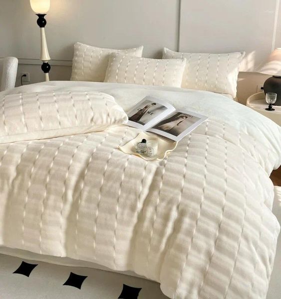 Conjuntos de cama grosso leite veludo quatro peças coral folhas colcha branco outono e inverno cama.