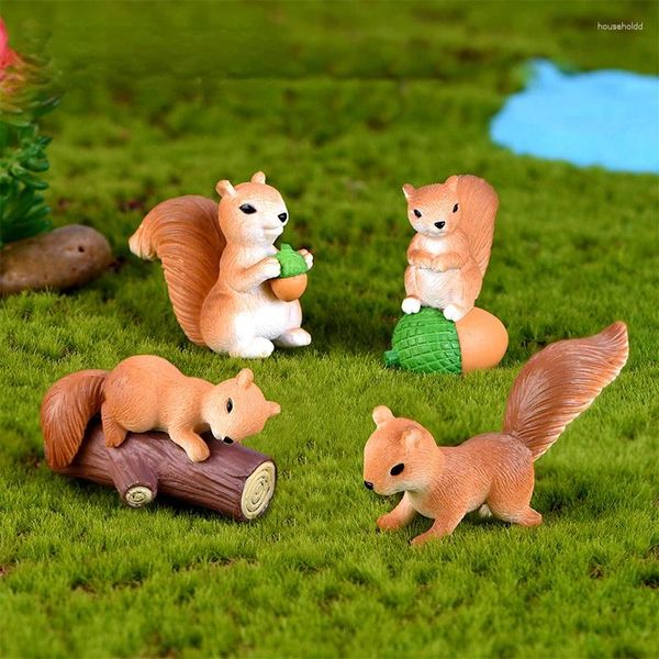 Estatuetas decorativas 4/5 pçs mini esquilo família floresta realista animal em miniatura fada jardim gnome musgo presente decoração