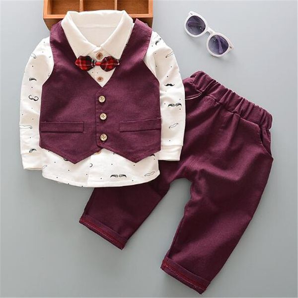 Abbigliamento per bambini Vestito per ragazzi 2024 Primavera Autunno Versione coreana Set per bambini Gilet per camicia di piccole e medie dimensioni Set a tre pezzi