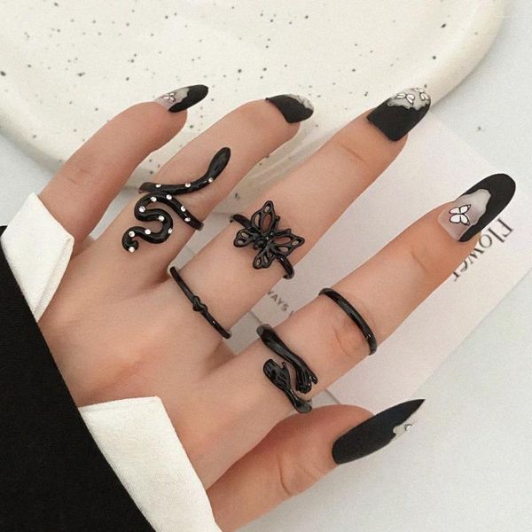 Cluster-Ringe Iparam schwarze Farbbeschichtung Metall-Set für Frauen Kristall Schlange Schmetterling Herz Hände Umarmung Vintage Ring Modeschmuck