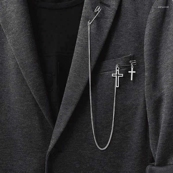 Broschen Koreanische Trendy Punk Lange Quaste Kette Schnalle Brosche Pin Mit Kreuz JK Vintage Kleidung Zubehör Schmuck Männer Und Frauen