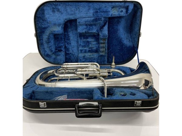 YEP 321S Euphonium versilbert mit Hartschalenkoffer. Instrument