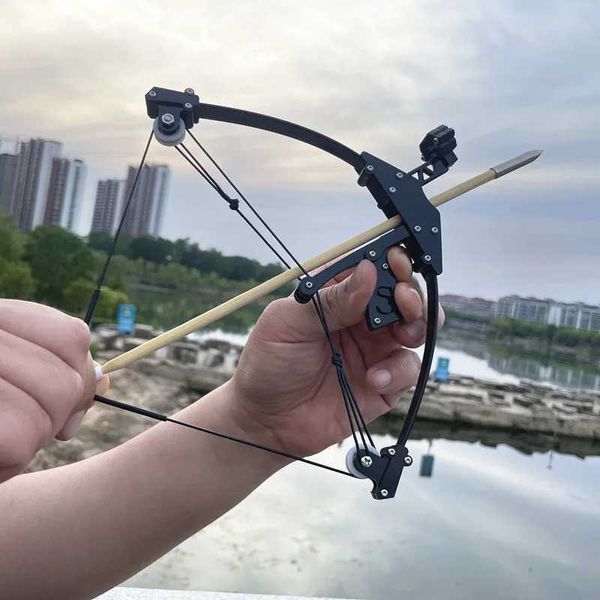 Bow Arrow Новый мини-композитный лук Стрельба из лука Треугольный лук с короткой осью Мощный лук и стрелы Креативные игрушки Стрельба из лука на открытом воздухе Соревновательная стрельба YQ240301