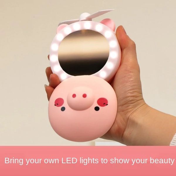 3in1 Cartoon Cute Piggy Mini Specchio cosmetico Compatto portatile Specchi per trucco tascabile Ventola di raffreddamento Luce portatile USB ricaricabile 240301