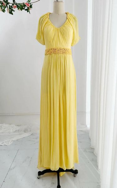 Abiti da festa Giallo a maniche lunghe con scollo a V Semplice chiffon dimagrante Spettacoli Ogni giorno può indossare gonna da notte M2105