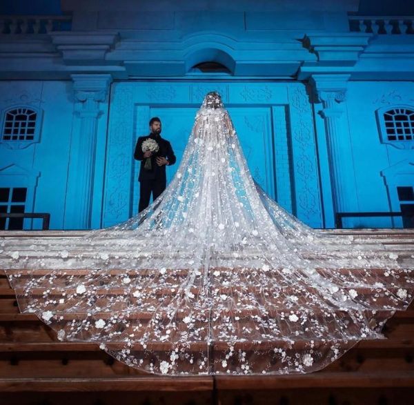 Veli da sposa Splendido bianco 5 metri Cattedrale di nozze Applicazioni in pizzo Fiore 3D Morbido tulle Uno strato di velo 20217369719