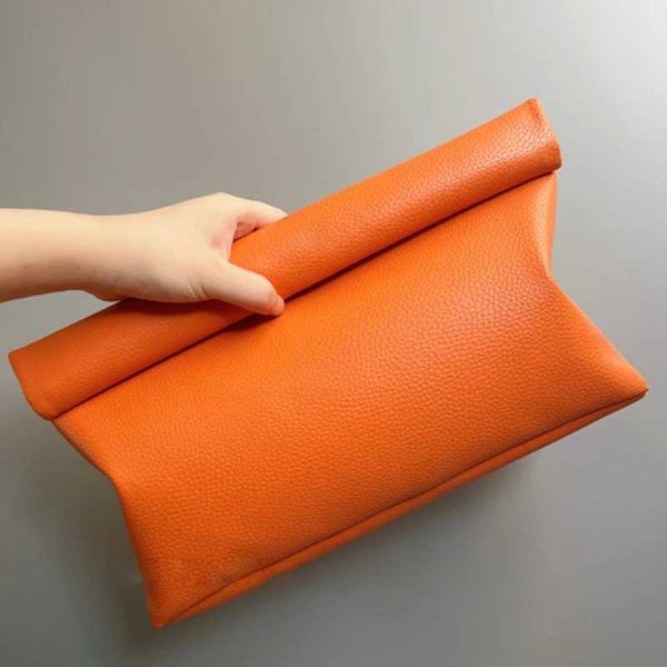 Abendtaschen Orange Einfache weiche PU-Leder-Kräuselungs-Clutch-Tasche für Damenhandtasche Retro-Casual-Make-up-Cip-Tasche für Frauen J240301