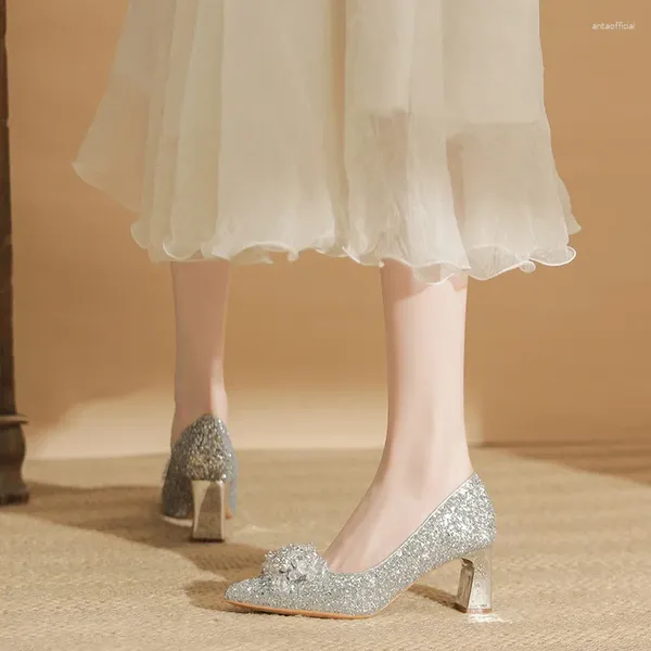 Sapatos de vestido 2024 apontado prata tamanho pequeno 31-43 6 saltos altos mulheres chunky salto strass banquete noiva dama de honra