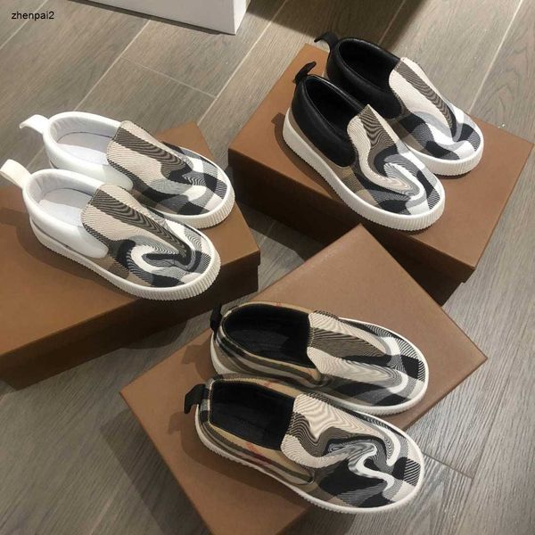Luxuriöse Kinderschuhe, Baby-Sneaker im Farbblock-Karomuster, Größe 26–35, inklusive Boxen, Slip-On-Designer-Schuhe für Mädchen und Jungen, 24. Februar 2020
