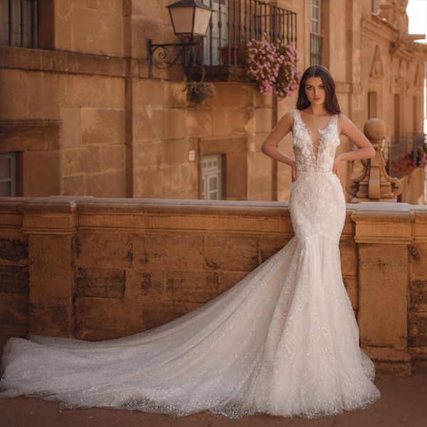 Alonlivn Abito da sposa a sirena con scollo a V profondo in pizzo lucido con strascico di corte Abiti da sposa a tromba senza maniche senza schienale con applicazioni di fiori 3D