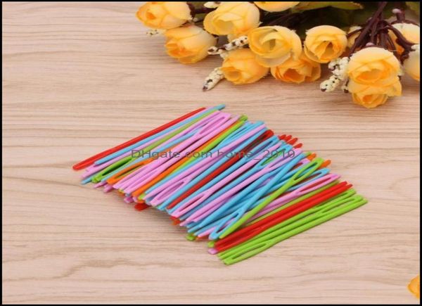 Zanaat Araçları 1000 PCS Çocuklar Renk Plastik 7cm İğneler Goblen Yün İplik Diy Dikiş Çapraz dikiş Bin9194091