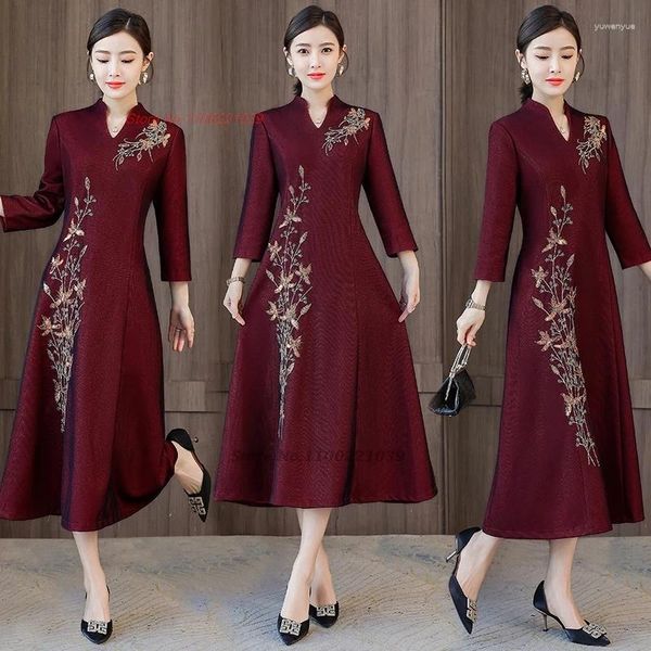 Ethnische Kleidung 2024 Chinesisches Hochzeitskleid Verbessertes Cheongsam Nationale Blumenstickerei A-Linie Orientalisches Bankett Abendkleid